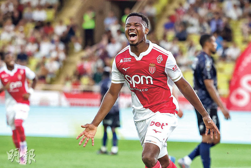  网坛常青树费德勒复出，慈善表演赛筹款破纪录