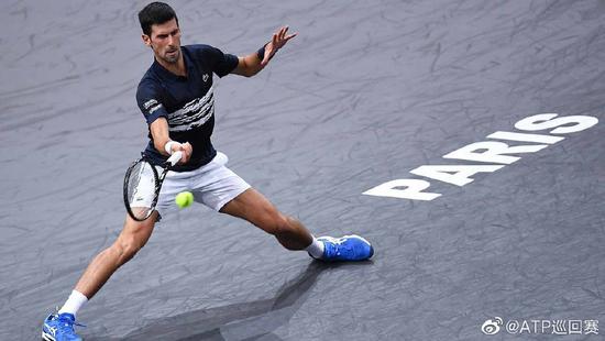  雨中激战考验意志，德约险胜晋级决赛